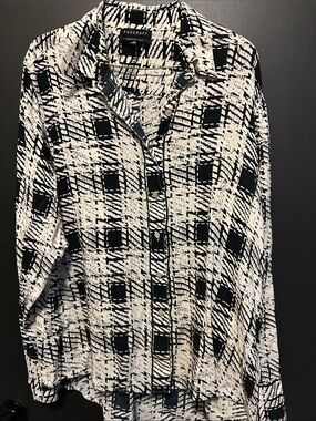 Foxcroft Black & White Abstract Plaid Button-Down Shirt